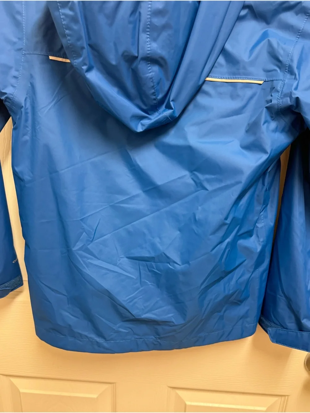 NWT Columbia Youth Bright Blue Hooded Raincoat